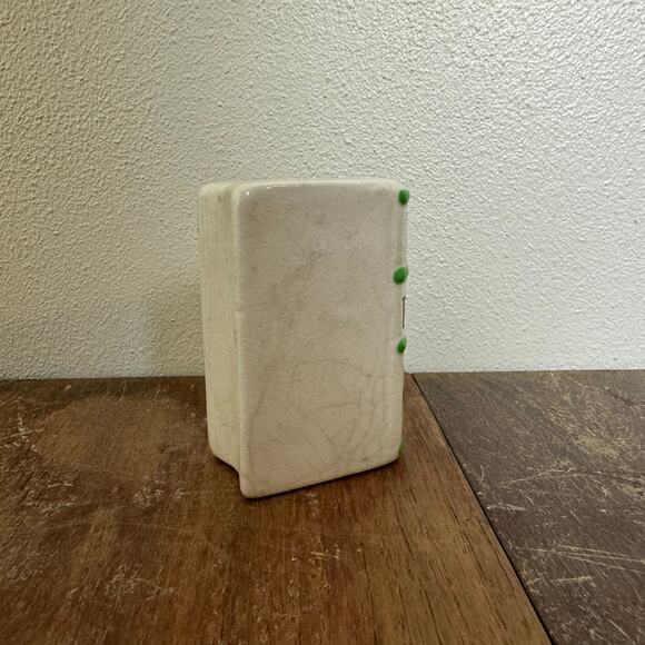 Vintage porcelain Pepper book with chicken REPLACEMENT seasoning shaker - Picture 4 of 8